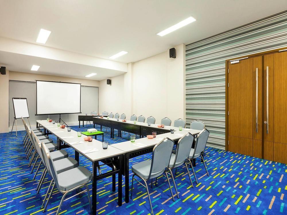 Deka Hotel Surabaya Hr Muhammad Exteriör bild