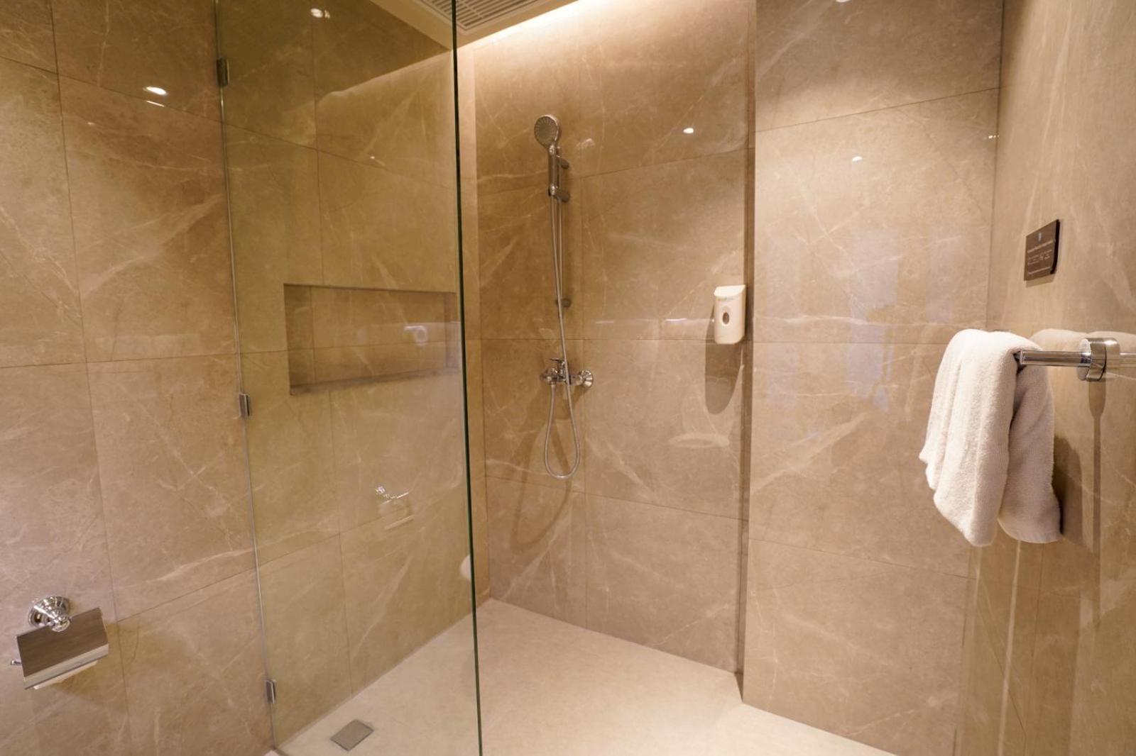Deka Hotel Surabaya Hr Muhammad Rum bild