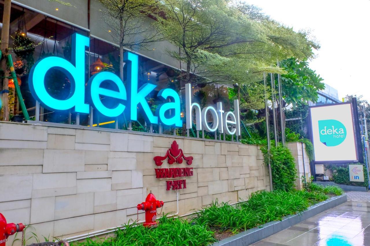Deka Hotel Surabaya Hr Muhammad Exteriör bild